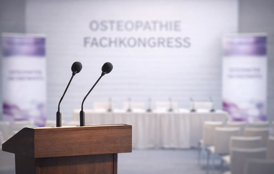 Rednerpult bei Kongress